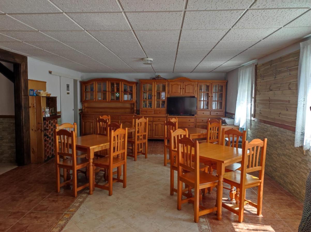 Albergue Santa Ana San Martin del Camino Ngoại thất bức ảnh