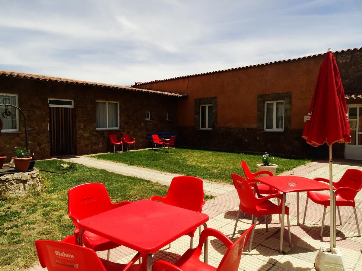 Albergue Santa Ana San Martin del Camino Ngoại thất bức ảnh